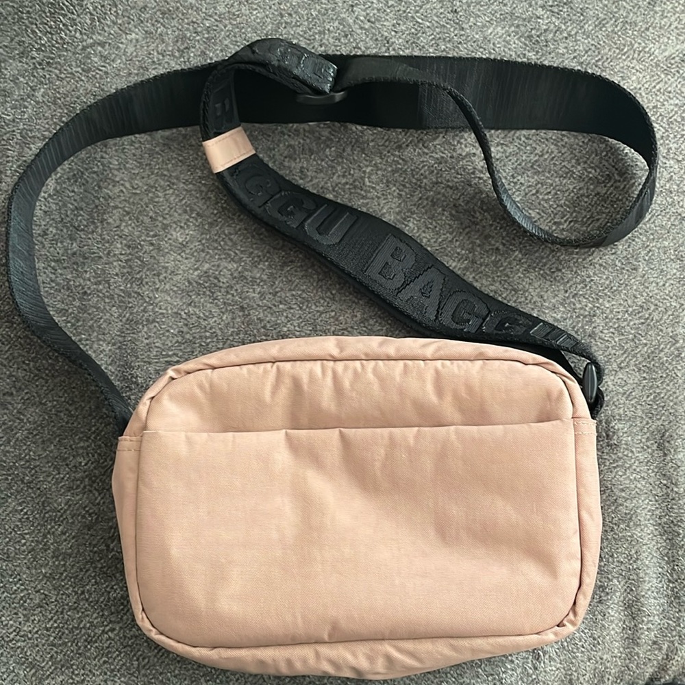 Baggy camera crossbody